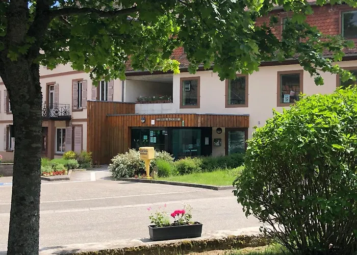 Charming Vosges Loft - Family-owned Mountain Haven ル・ホーヴァルト